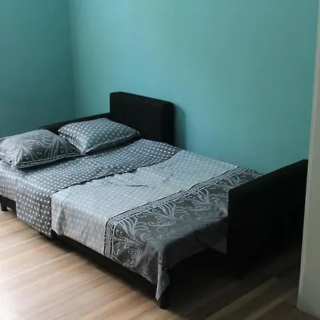Lovely House With Garden Pliska Free Parking Apartman